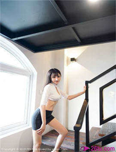 她在梦中跳舞